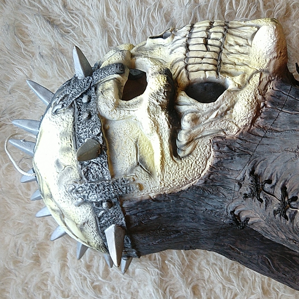 Easter Unlimited Vintage Skull Scary Gross Armor Warrior Viking Mask Halloween